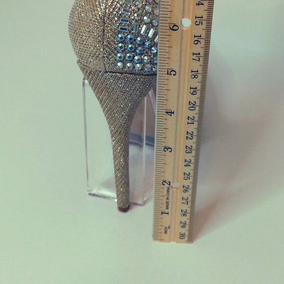 MAKE ME AN OFFER - ROYAL GIRLZ CLOSET & BOUTIQUE - Picture 12 of 15